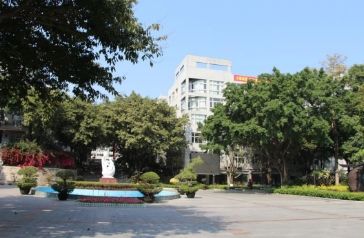 校園環(huán)境